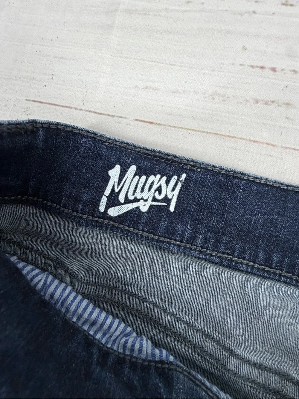 MUGSY Men’s size 34 x 29 Fultons Casual Dark Blue Relaxed Fit Stretch Jeans